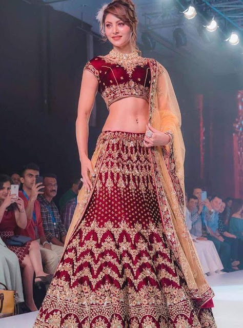 Urvashi Rautela's Bridal Look In Fashion Show 5